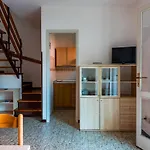Relaxing Townhouse With Pool Access In Bibione