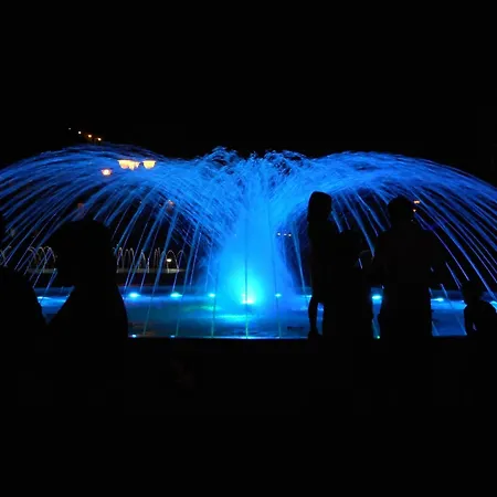 Relaxing Townhouse With Pool Access In *