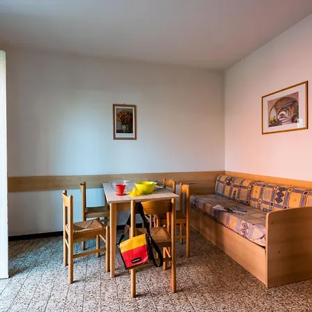 Διαμέρισμα Relaxing Townhouse With Pool Access In Μπιμπιόνε