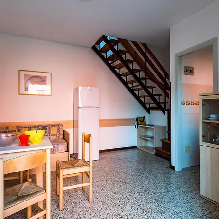 Appartamento Relaxing Townhouse With Pool Access In *