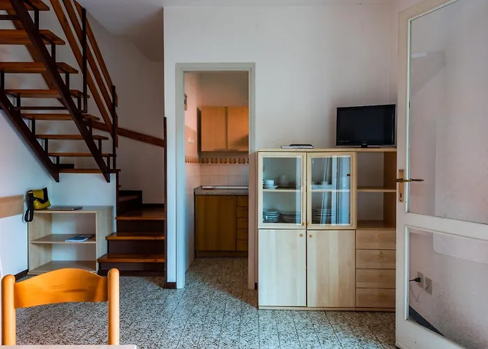 Relaxing Townhouse With Pool Access In Bibione